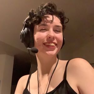 Meet your Posher, Carmen lee